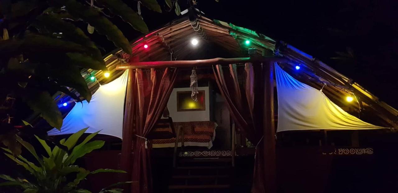 Location " La Pirogue " Maison D'Hotes A Moorea Haapiti Kültér fotó