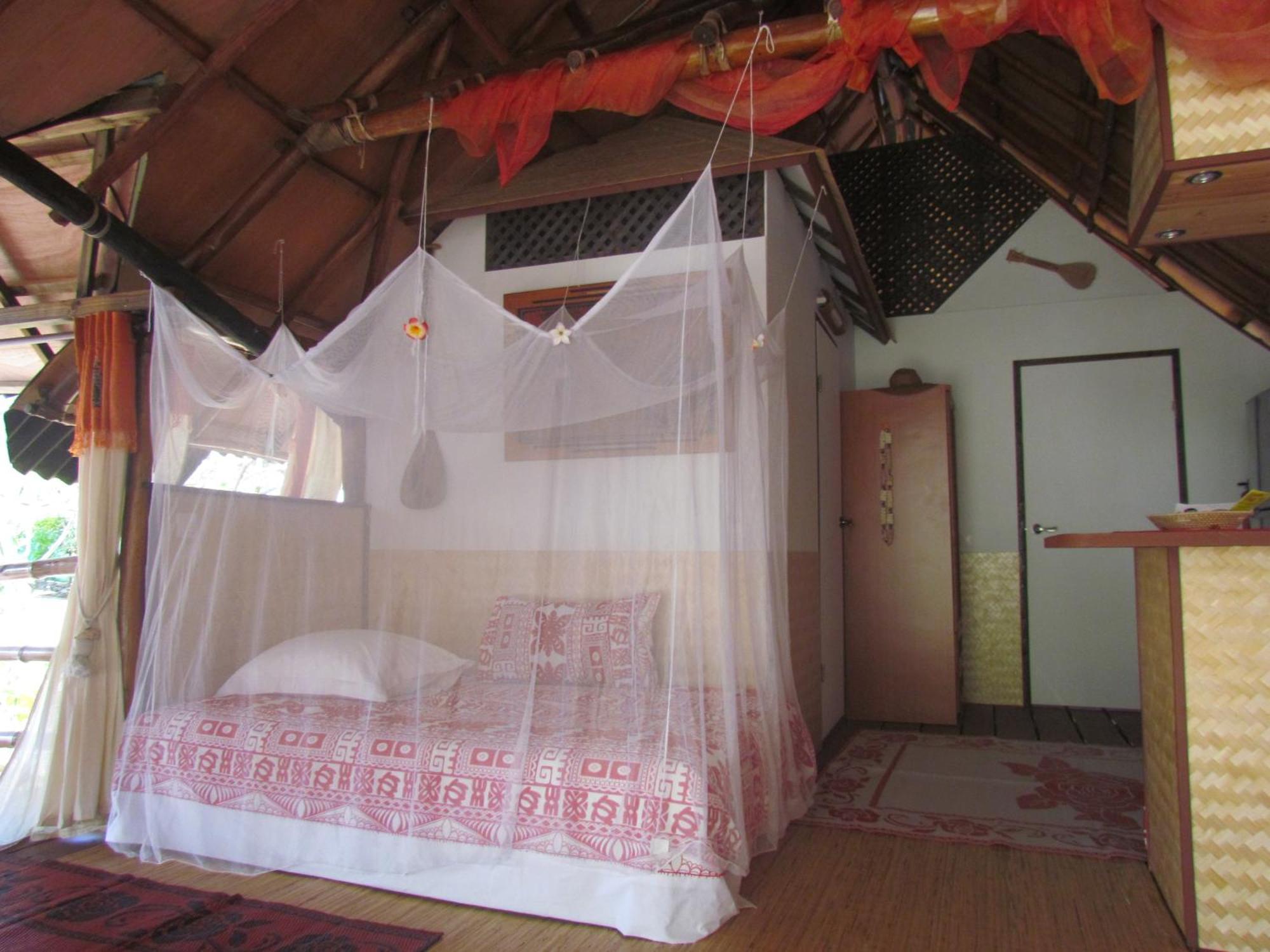 Location " La Pirogue " Maison D'Hotes A Moorea Haapiti Kültér fotó